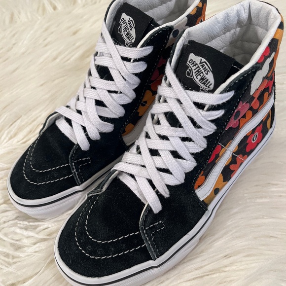 VANS "SK8 Hi tops in Retro Flower" - Picture 3 of 10